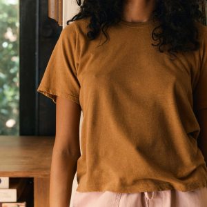 the cotton hemp tee in field brown