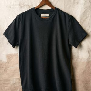 classic knit faded black crew