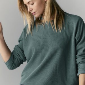 long sleeve midweight crew in spruce