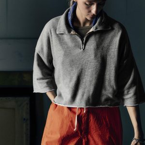 cut sleeve cropped quarter zip